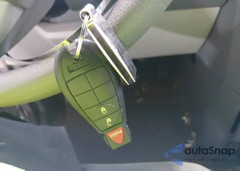 2008 Chrysler Town & Country Lx from USA, damaged, VIN 2A8HR44H98R750801